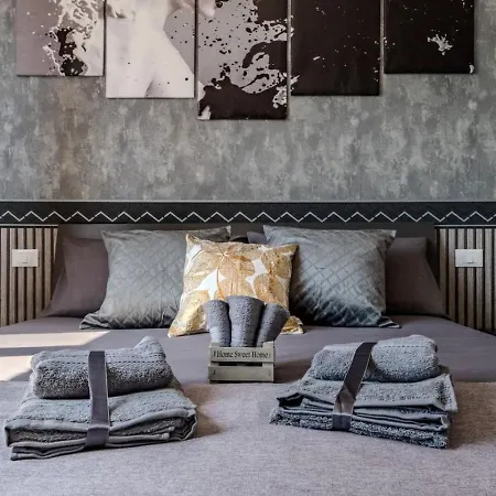 Apartamento Royal Balbi 2 *